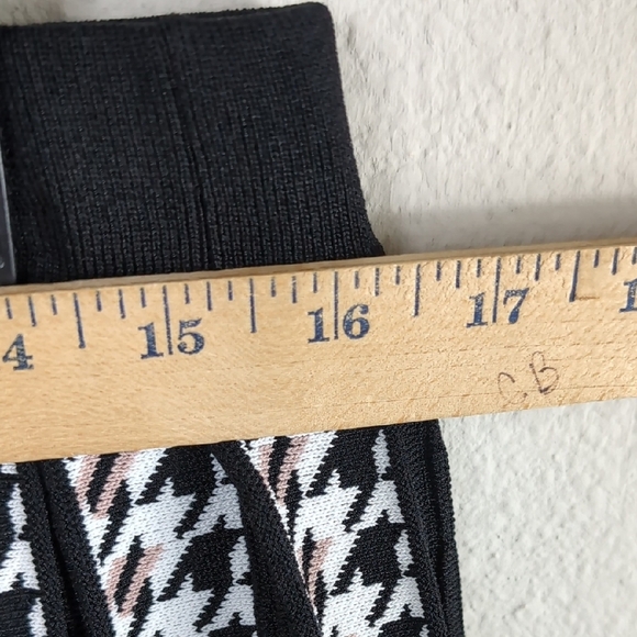 Aleezxa Paris Houndstooth Knit Pleated Skirt Button-Front Skirt - Picture 11 of 15